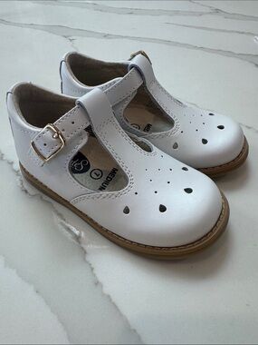 FootMates Harper T-strap White Girls Dress Shoes with Buckle